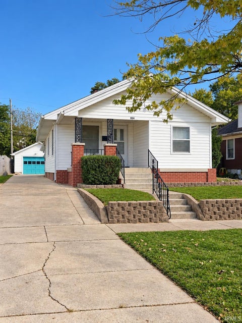 Photo of 824 S COURTLAND Avenue, Kokomo, IN 46902 (MLS # 202643626)