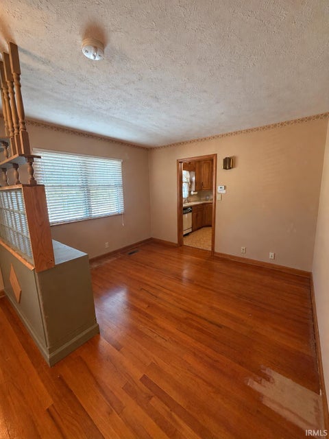 Tiny photo for 824 S COURTLAND Avenue, Kokomo, IN 46902 (MLS # 202643626)