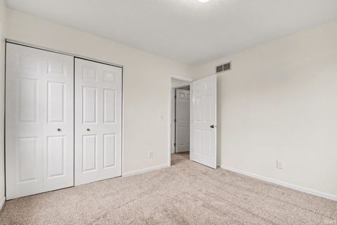 Tiny photo for 329 W 9Th Street, Mishawaka, IN 46544 (MLS # 202611637)