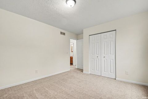 Tiny photo for 329 W 9Th Street, Mishawaka, IN 46544 (MLS # 202611637)