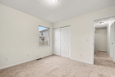 Tiny photo for 329 W 9Th Street, Mishawaka, IN 46544 (MLS # 202611637)