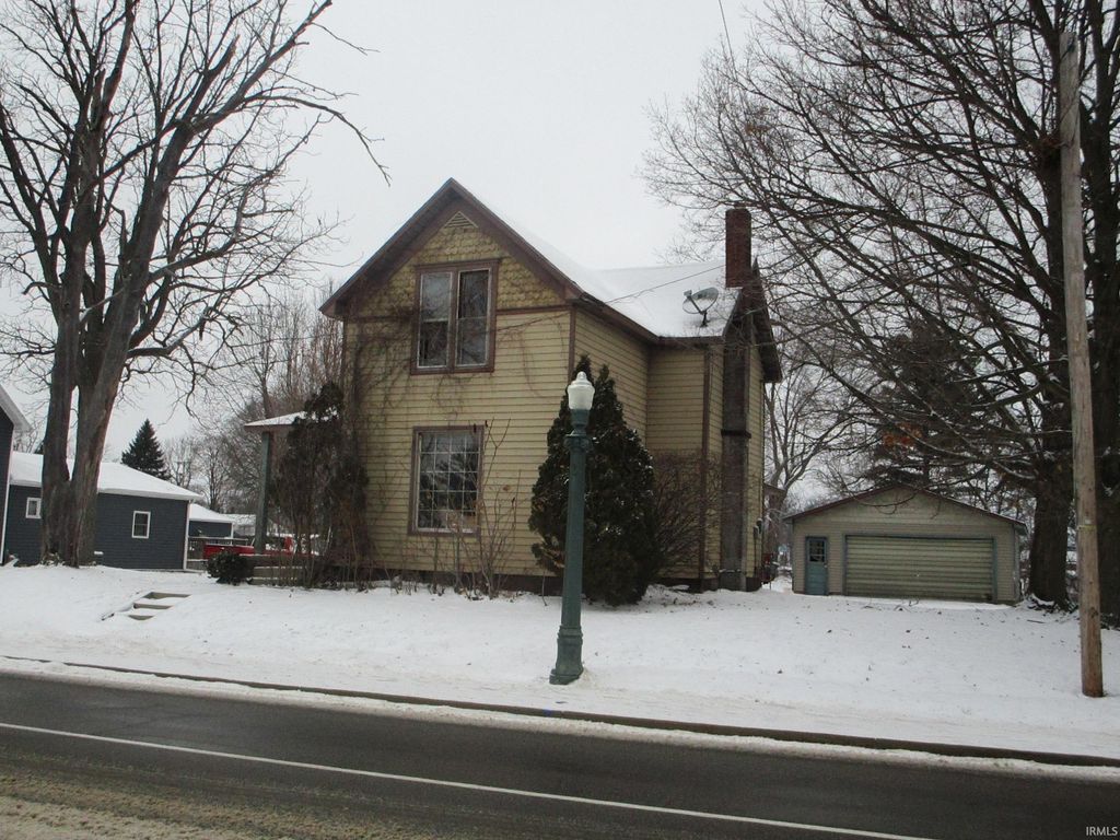 Photo of 729 Dowling Street, Kendallville, IN 46755 (MLS # 202549945)