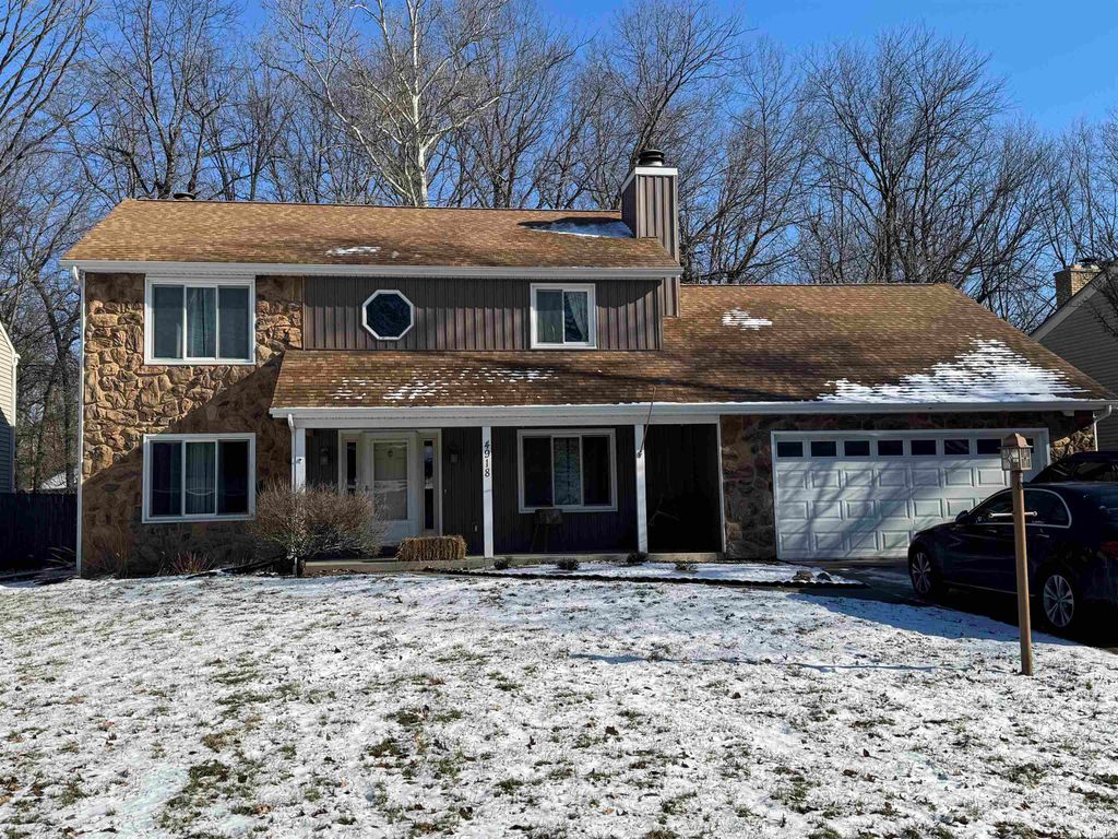 Photo of 4918 Oak Creek Crossing, Fort Wayne, IN 46835 (MLS # 202601449)