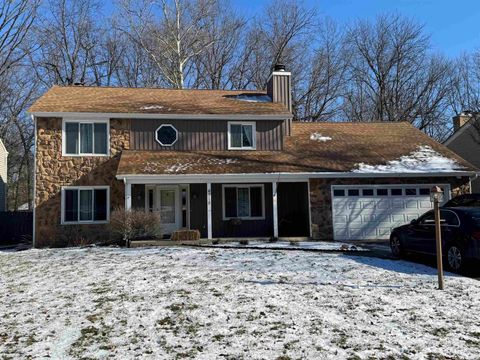 Photo of 4918 Oak Creek Crossing, Fort Wayne, IN 46835 (MLS # 202601449)