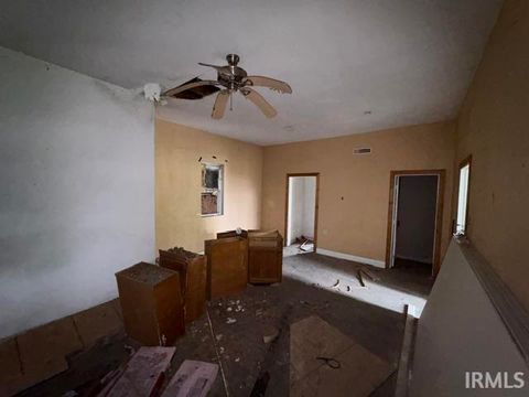 Tiny photo for 2107 S Jefferson Street, Muncie, IN 47302 (MLS # 202618600)