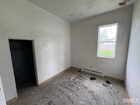 Tiny photo for 2107 S Jefferson Street, Muncie, IN 47302 (MLS # 202618600)