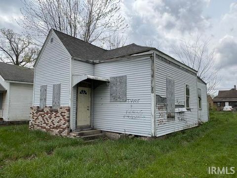 Tiny photo for 2107 S Jefferson Street, Muncie, IN 47302 (MLS # 202618600)