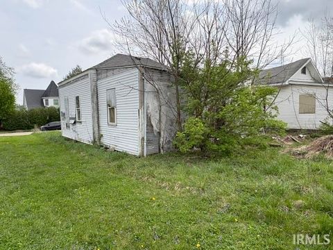 Tiny photo for 2107 S Jefferson Street, Muncie, IN 47302 (MLS # 202618600)
