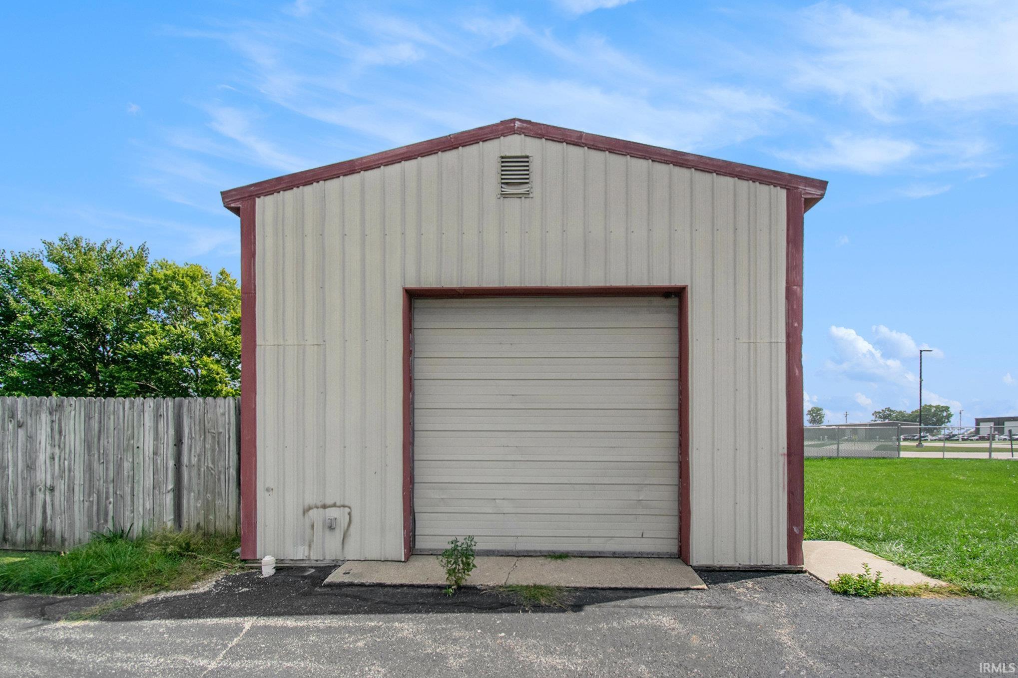 Nappanee, Indiana 46550, United States, ,Residential,Active,45995