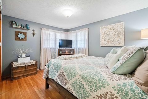 Tiny photo for 3101 Alameda Boulevard, Kokomo, IN 46902 (MLS # 202549522)