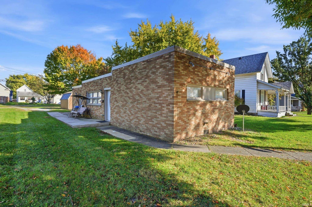 Photo of 508 N Main Street, Kendallville, IN 46755 (MLS # 202644182)