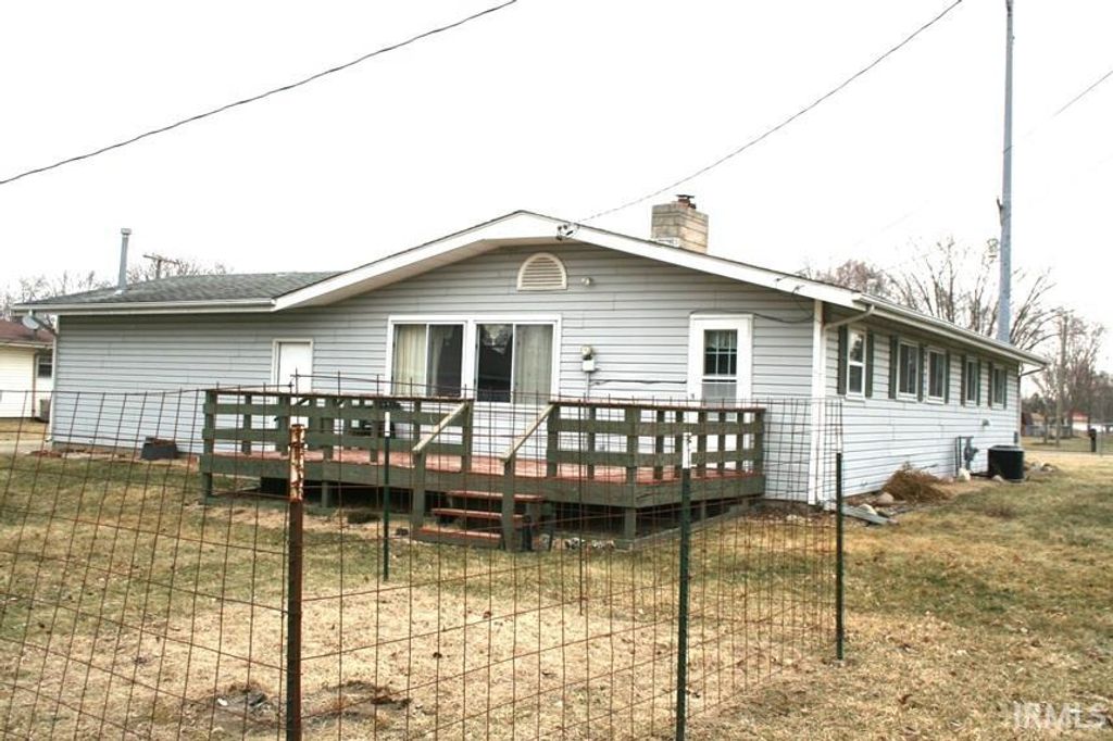Photo of 560 S MAISH ROAD Rd, Frankfort, IN 46041 (MLS # 202606140)