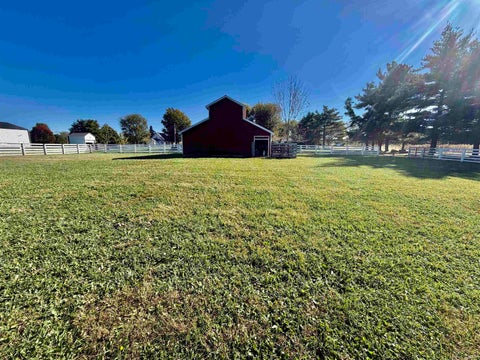 Tiny photo for 405 N 300 W Road #w, Kokomo, IN 46901 (MLS # 202643278)