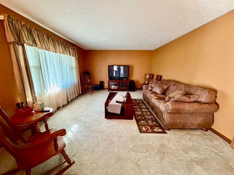 Tiny photo for 405 N 300 W Road #w, Kokomo, IN 46901 (MLS # 202643278)