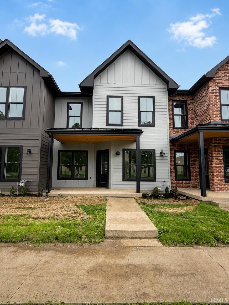 Photo of 714 N Walnut Street, Muncie, IN 47305 (MLS # 202625530)