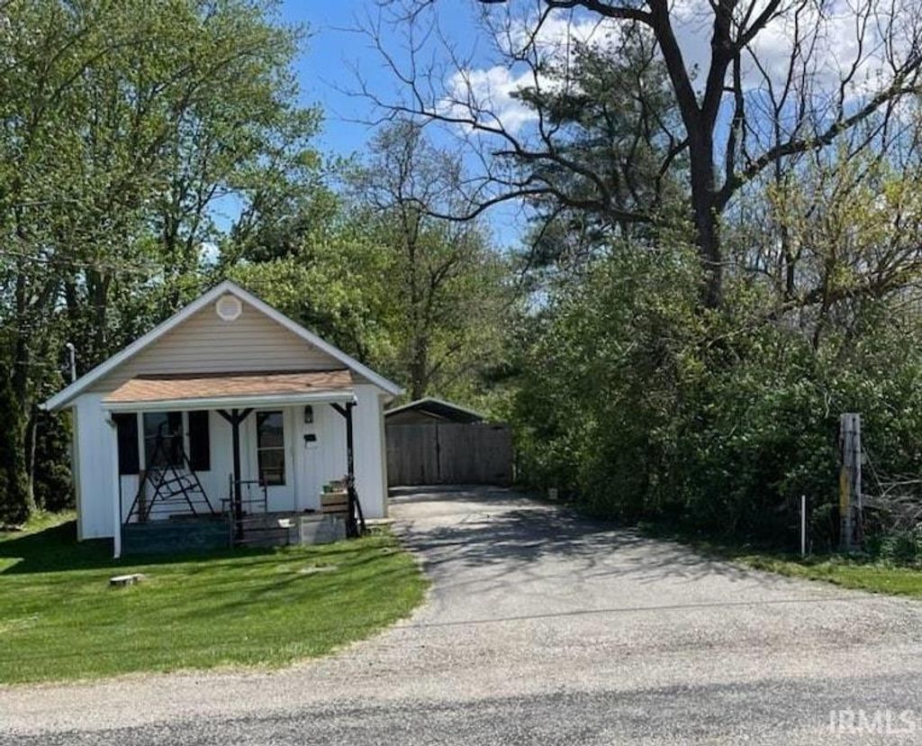 Photo of 12500 S County Road 700 E. Road, Losantville, IN 47354 (MLS # 202614327)