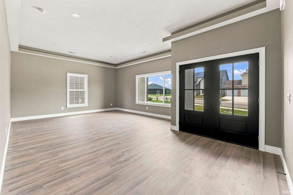 Photo of 7208 Starks Boulevard, Fort Wayne, IN 46816 (MLS # 202629329)