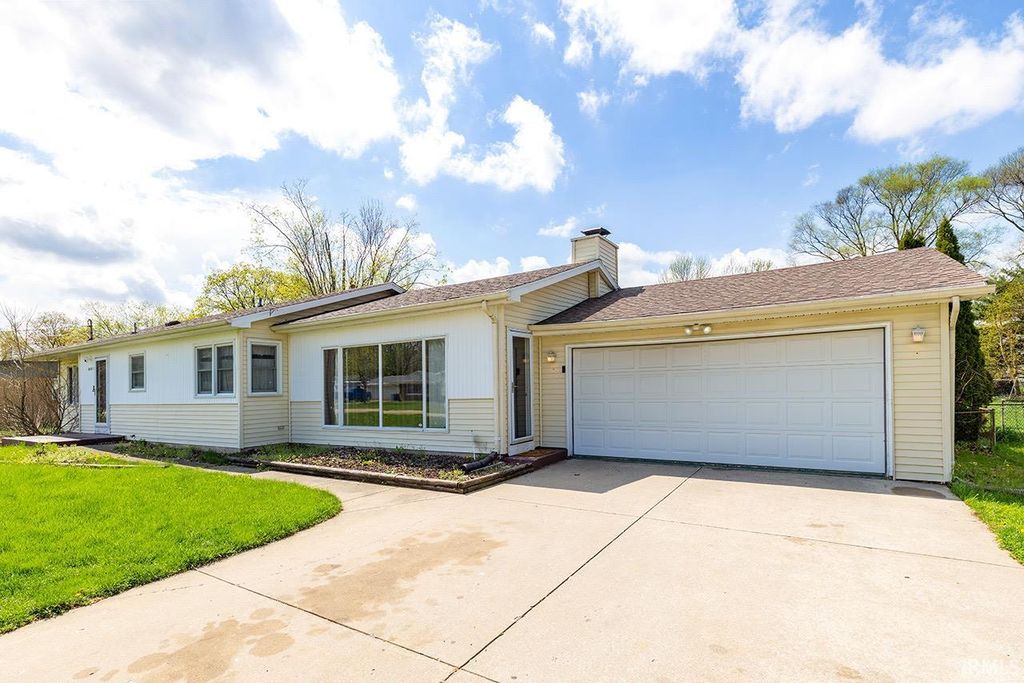Photo of 54835 Eisenhower Drive, Elkhart, IN 46514 (MLS # 202613766)