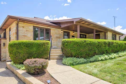 Tiny photo for 2300 H Street, Bedford, IN 47421 (MLS # 202624739)