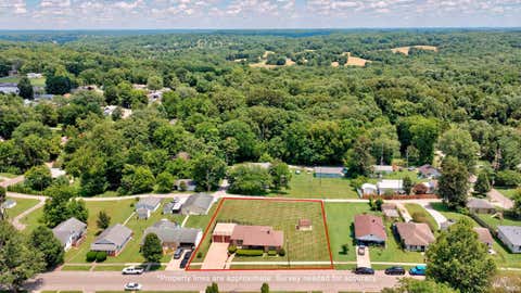 Tiny photo for 2300 H Street, Bedford, IN 47421 (MLS # 202624739)