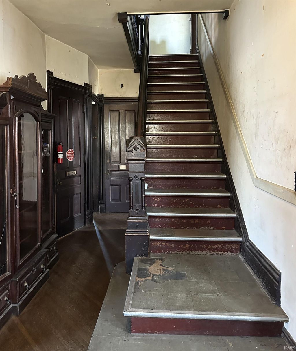 Photo of 403 W Kirkwood Avenue, Bloomington, IN 47404 (MLS # 202544652)