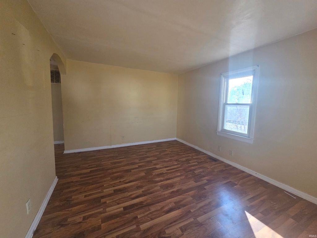 Photo of 1505 Jackson Avenue, Evansville, IN 47714 (MLS # 202604442)