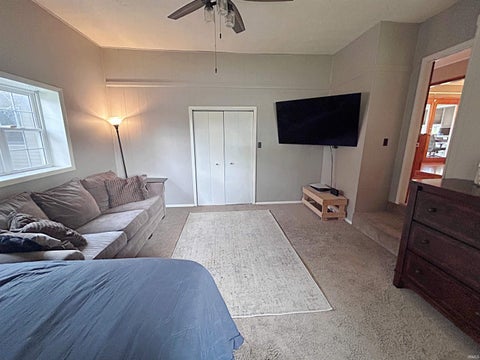 Tiny photo for 1125 W Broadway Street, Loogootee, IN 47553 (MLS # 202622409)