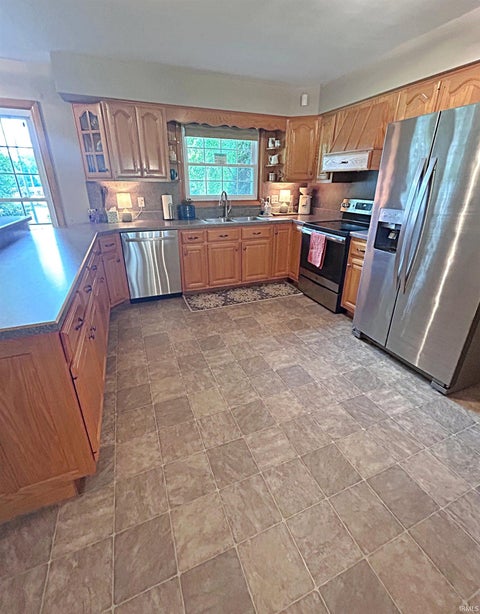 Tiny photo for 1125 W Broadway Street, Loogootee, IN 47553 (MLS # 202622409)