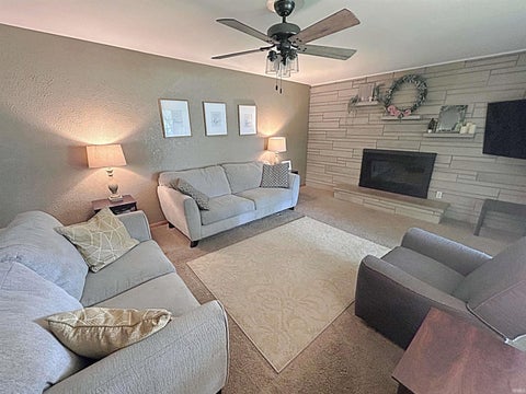 Tiny photo for 1125 W Broadway Street, Loogootee, IN 47553 (MLS # 202622409)
