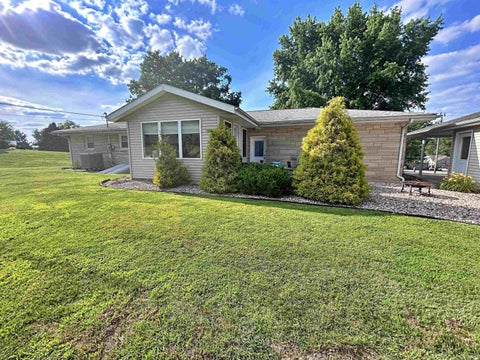 Tiny photo for 1125 W Broadway Street, Loogootee, IN 47553 (MLS # 202622409)