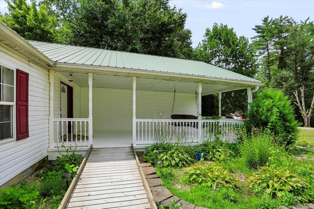 Photo of 6528 N Showers Road, Bloomington, IN 47408 (MLS # 202629769)