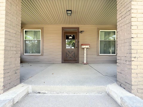 Tiny photo for 2131 North Street, Logansport, IN 46947 (MLS # 202617832)