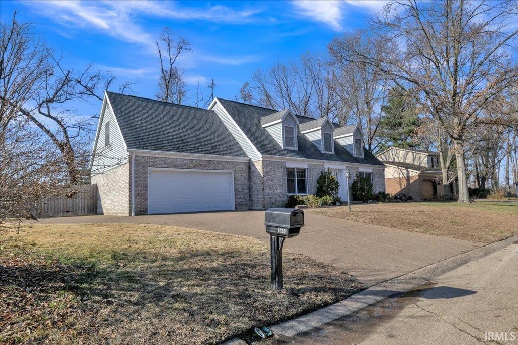 Photo of 7500 Tyring Road, Newburgh, IN 47630 (MLS # 202548265)