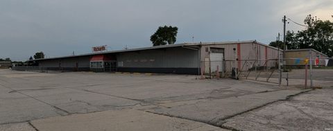 Tiny photo for 1801 E North Street, Kokomo, IN 46901 (MLS # 202423549)