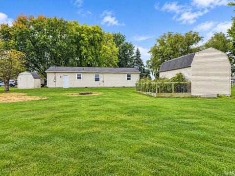 Tiny photo for 2268 E Sycamore Drive, Rochester, IN 46975 (MLS # 202643099)