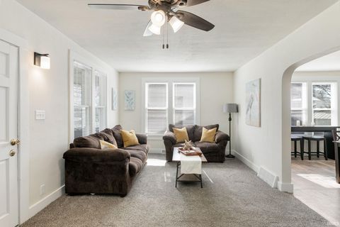 Tiny photo for 1321 N Brookfield Street, South Bend, IN 46628 (MLS # 202606506)