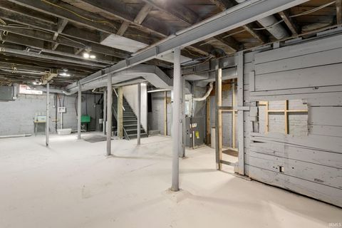 Tiny photo for 1321 N Brookfield Street, South Bend, IN 46628 (MLS # 202606506)