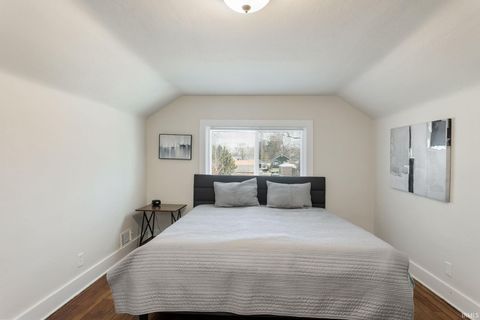 Tiny photo for 1321 N Brookfield Street, South Bend, IN 46628 (MLS # 202606506)