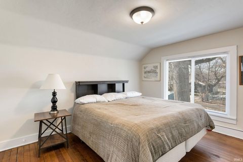 Tiny photo for 1321 N Brookfield Street, South Bend, IN 46628 (MLS # 202606506)