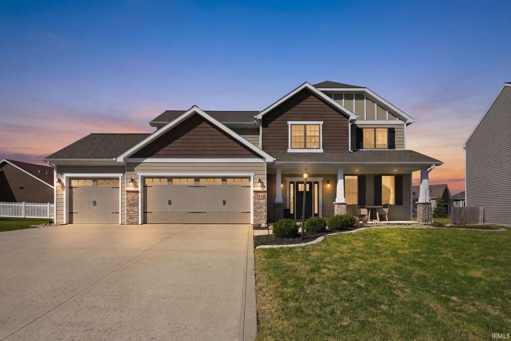 Photo of 814 Pentolina Drive, Fort Wayne, IN 46845 (MLS # 202609360)