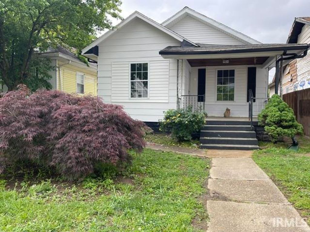 Photo of 914 W Missouri Street, Evansville, IN 47710 (MLS # 202615840)