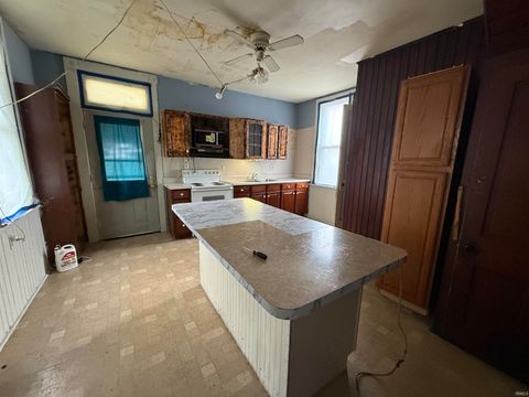 Tiny photo for 1318 Fountain Avenue, Evansville, IN 47710 (MLS # 202624666)