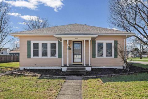 Photo of 313 W Jackson Street, Mulberry, IN 46058 (MLS # 202608549)