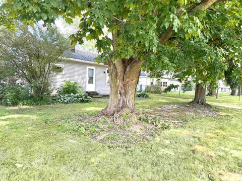 Tiny photo for 1460 N State Rd 5 Road, Larwill, IN 46764 (MLS # 202634077)