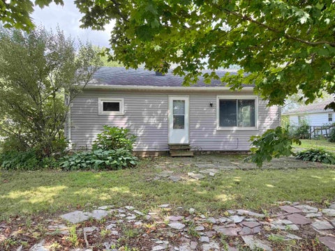 Tiny photo for 1460 N State Rd 5 Road, Larwill, IN 46764 (MLS # 202634077)