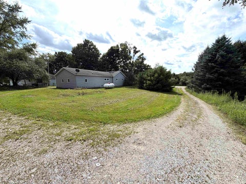 Tiny photo for 1460 N State Rd 5 Road, Larwill, IN 46764 (MLS # 202634077)