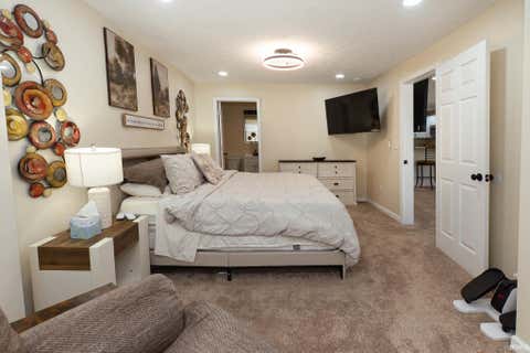 Tiny photo for 1105 E Markland Avenue, Kokomo, IN 46901 (MLS # 202630165)