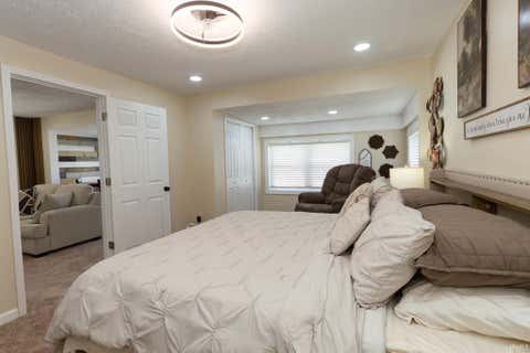 Tiny photo for 1105 E Markland Avenue, Kokomo, IN 46901 (MLS # 202630165)