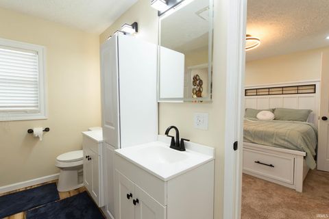 Tiny photo for 1105 E Markland Avenue, Kokomo, IN 46901 (MLS # 202630165)