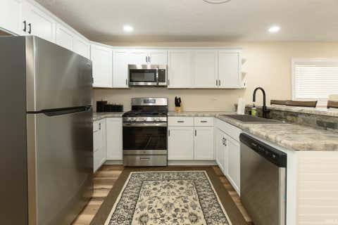 Tiny photo for 1105 E Markland Avenue, Kokomo, IN 46901 (MLS # 202630165)